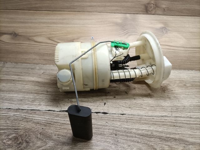 bontott RENAULT TWINGO II Üzemanyag Szivattyú