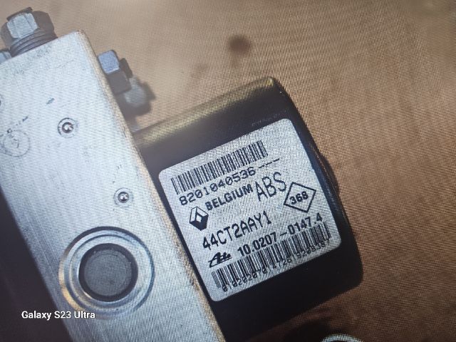 bontott RENAULT TWINGO II ABS Kocka