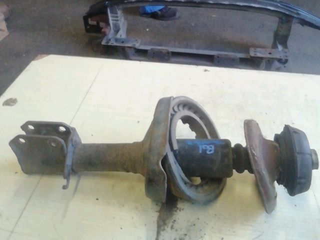 bontott RENAULT TWINGO II Bal első Lengéscsillapító