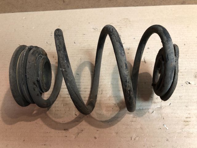 bontott RENAULT TWINGO II Hátsó Rugó