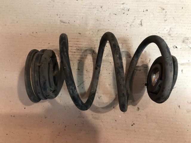 bontott RENAULT TWINGO II Hátsó Rugó