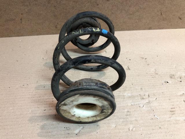 bontott RENAULT TWINGO II Hátsó Rugó