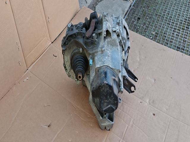 bontott RENAULT TWINGO II Váltó (Mechanikus)