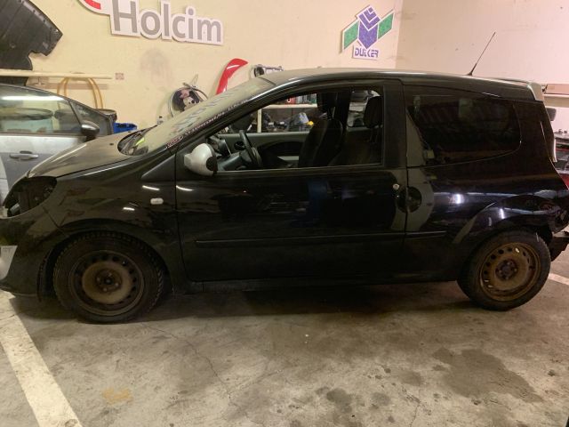 bontott RENAULT TWINGO II Motor (Fűzött blokk hengerfejjel)