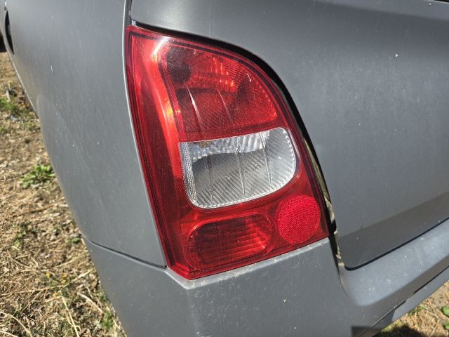 bontott RENAULT TWINGO II Bal Hátsó Lámpa