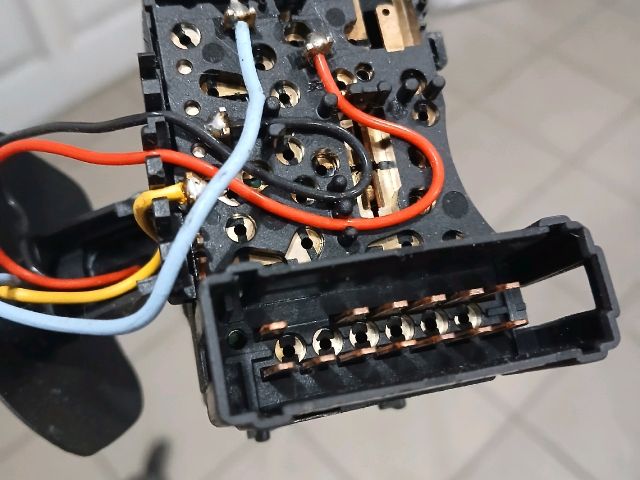 bontott RENAULT TWINGO II Bal Kormánykapcsoló Irányjelző