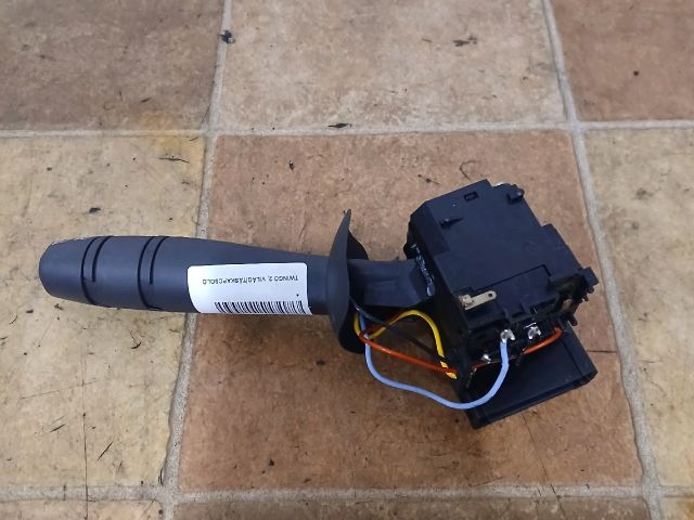 bontott RENAULT TWINGO II Bal Kormánykapcsoló Irányjelző