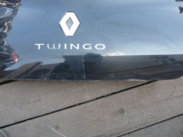 bontott RENAULT TWINGO II Csomagtérajtó (Részeivel)