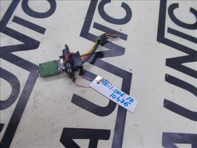 bontott RENAULT TWINGO II Előtét Ellenállás Fűtőmotor