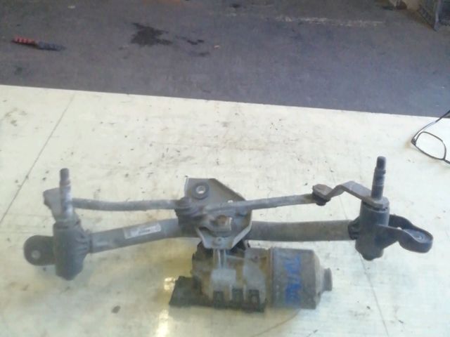 bontott RENAULT TWINGO II Első Ablaktörlő Szerkezet Motorral