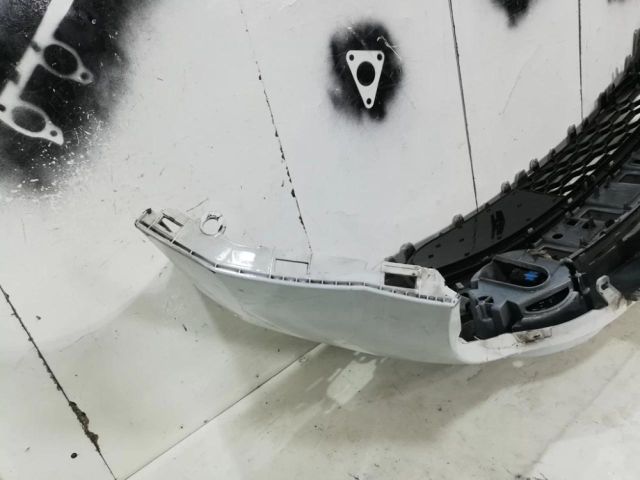 bontott RENAULT TWINGO II Első Lökhárító (Üresen)