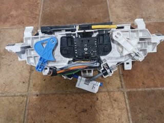 bontott RENAULT TWINGO II Fűtéskapcsoló (manuális klímás)