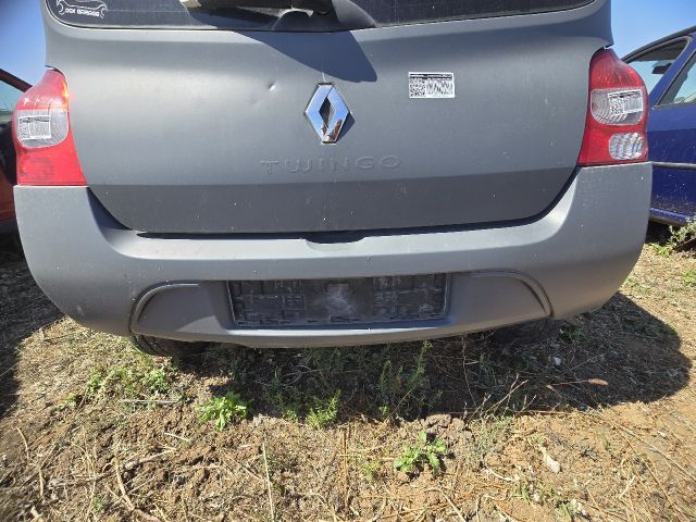 bontott RENAULT TWINGO II Hátsó Lökhárító (Üresen)