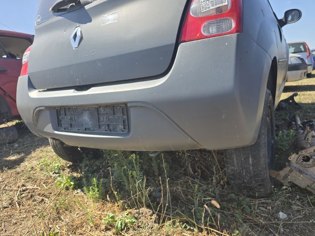 bontott RENAULT TWINGO II Hátsó Lökhárító (Üresen)