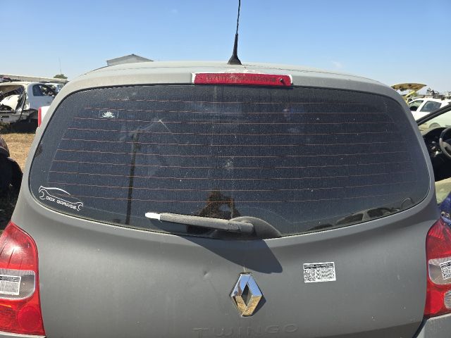 bontott RENAULT TWINGO II Hátsó Szélvédő