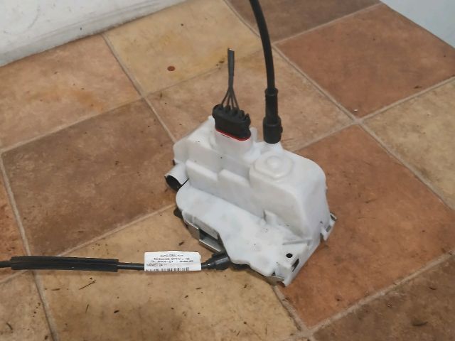 bontott RENAULT TWINGO II Jobb első Ajtózár