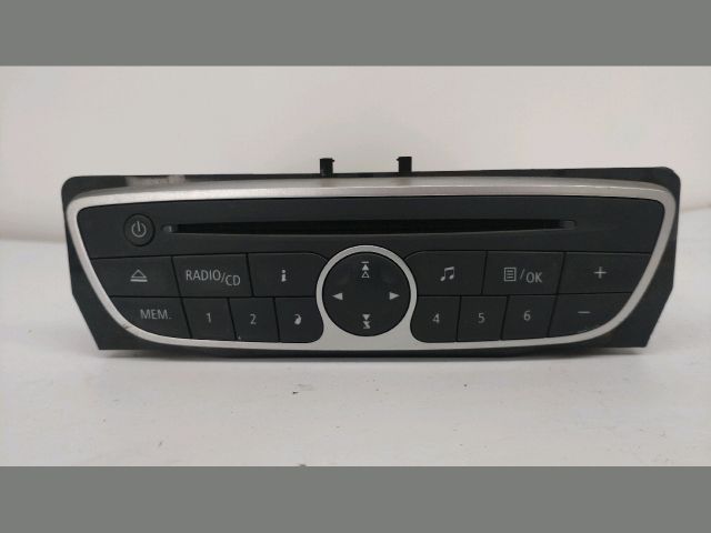 bontott RENAULT TWINGO II Rádió / CD