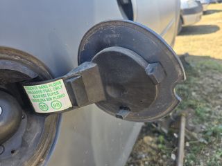 bontott RENAULT TWINGO II Tankajtó