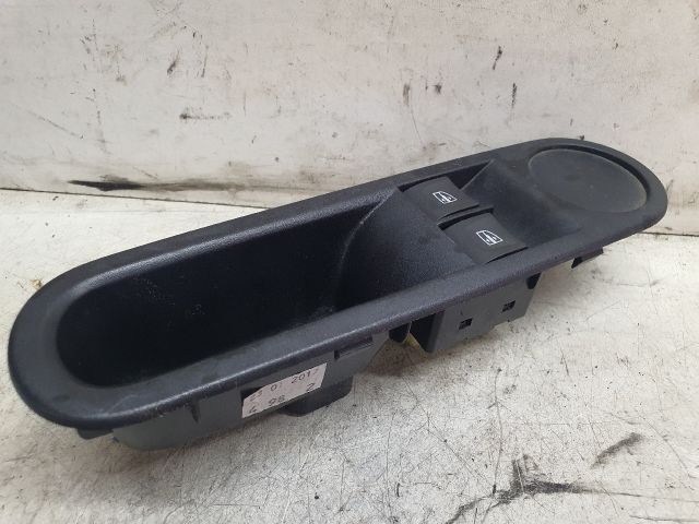 bontott RENAULT TWINGO III Ablakemelő Kapcsoló Négyes / Kettes