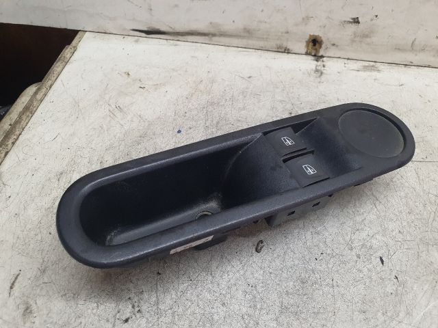 bontott RENAULT TWINGO III Ablakemelő Kapcsoló Négyes / Kettes