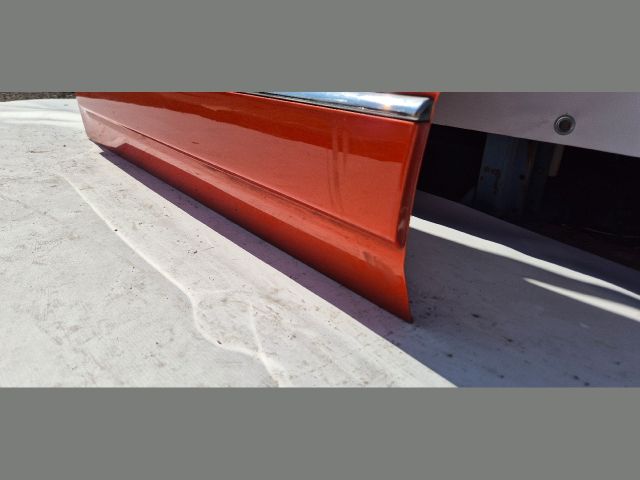 bontott RENAULT TWINGO III Bal első Ajtó (Üres lemez)