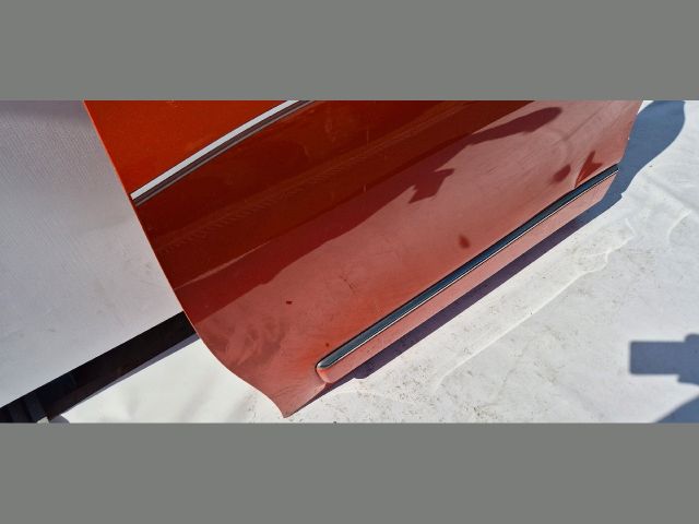 bontott RENAULT TWINGO III Bal első Ajtó (Üres lemez)