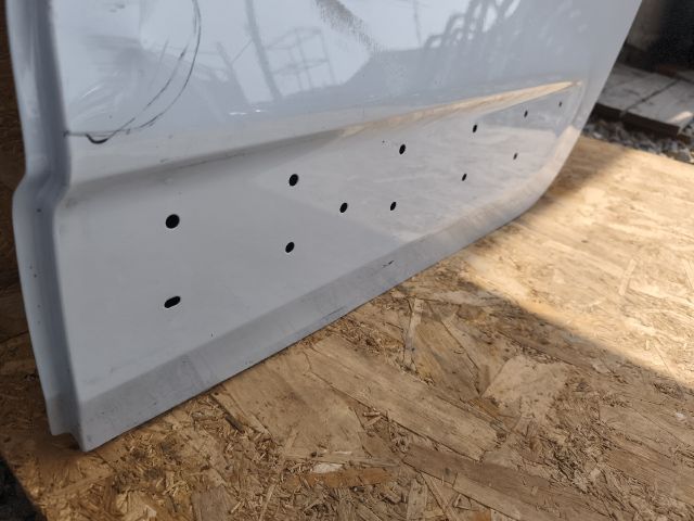 bontott RENAULT TWINGO III Bal hátsó Ajtó (Üres lemez)