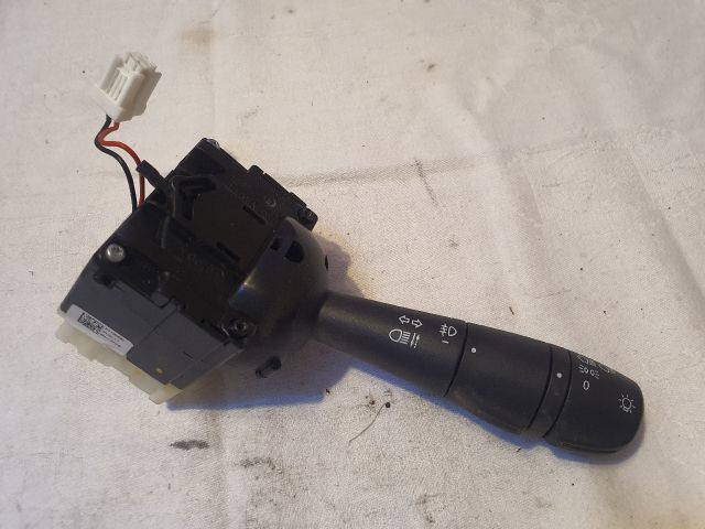 bontott RENAULT TWINGO III Bal Kormánykapcsoló Irányjelző