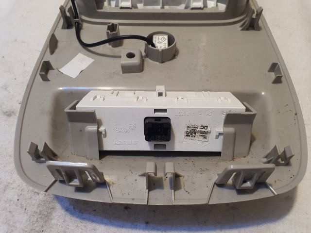 bontott RENAULT TWINGO III Beltér Világítás Első