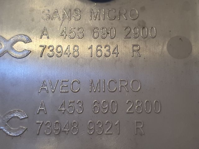 bontott RENAULT TWINGO III Beltér Világítás Első