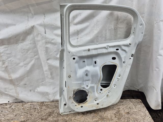 bontott RENAULT TWINGO III Jobb hátsó Ajtó (Üres lemez)