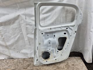 bontott RENAULT TWINGO III Jobb hátsó Ajtó (Üres lemez)