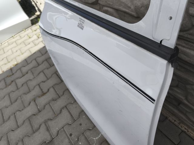 bontott RENAULT TWINGO III Jobb hátsó Ajtó (Üres lemez)