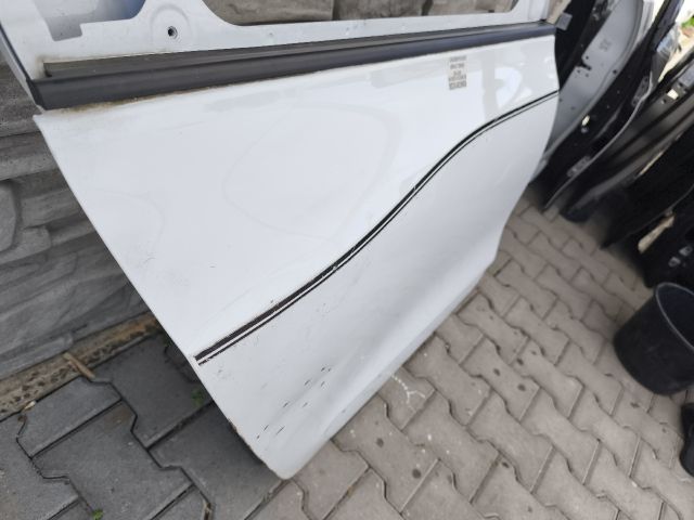 bontott RENAULT TWINGO III Jobb hátsó Ajtó (Üres lemez)