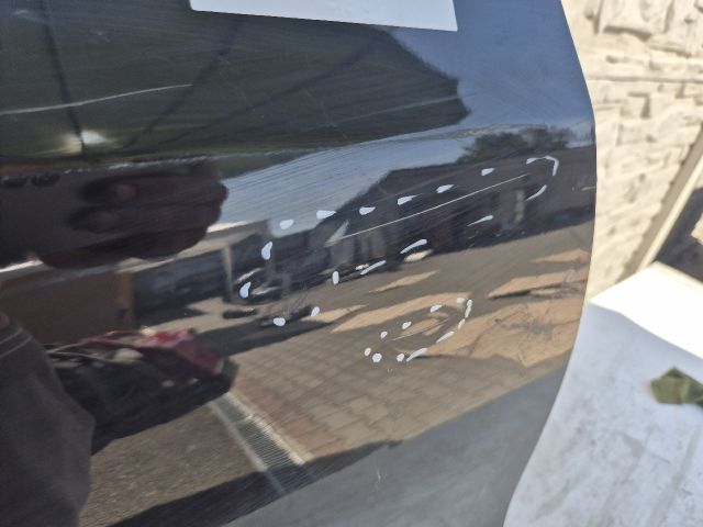 bontott RENAULT TWINGO III Jobb hátsó Ajtó (Üres lemez)