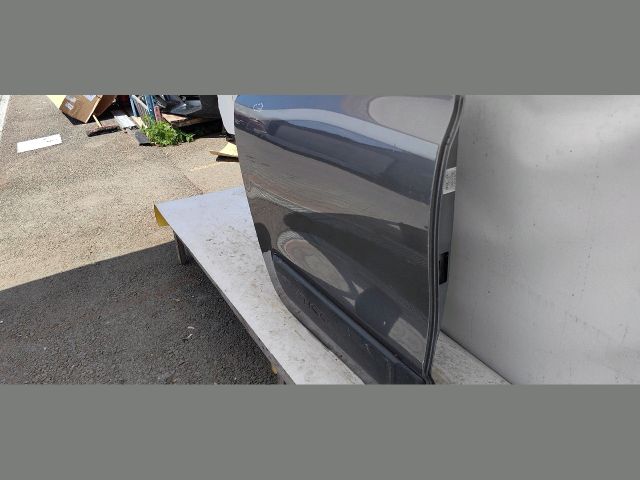 bontott RENAULT TWINGO III Jobb hátsó Ajtó (Üres lemez)