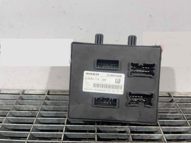 bontott RENAULT TWINGO III Porlasztó Elektronika