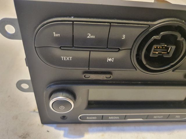 bontott RENAULT TWINGO III Rádió / CD