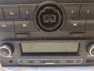 bontott RENAULT TWINGO III Rádió / CD