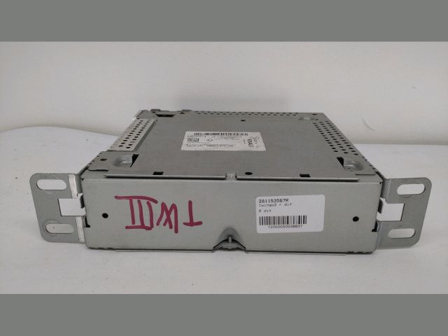 bontott RENAULT TWINGO III Rádió / CD