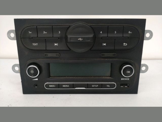 bontott RENAULT TWINGO III Rádió / CD