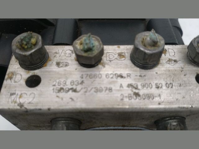 bontott RENAULT TWINGO III ABS Kocka