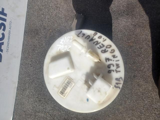 bontott RENAULT TWINGO III Üzemanyag Szivattyú