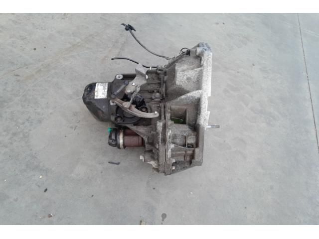 bontott RENAULT TWINGO III Váltó (Mechanikus)