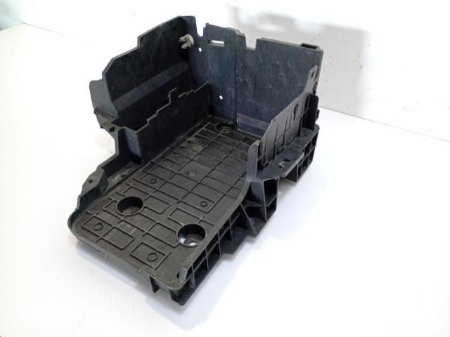 bontott RENAULT VEL SATIS Akkumulátor Tartó