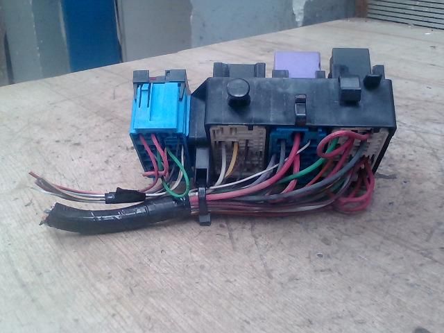 bontott RENAULT VEL SATIS Biztosítéktábla Utastér