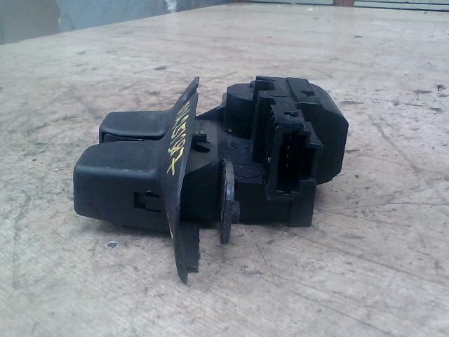 bontott RENAULT VEL SATIS Csomagtérajtó Zárszerkezet