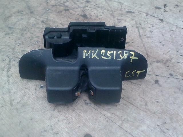 bontott RENAULT VEL SATIS Csomagtérajtó Zárszerkezet