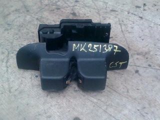 bontott RENAULT VEL SATIS Csomagtérajtó Zárszerkezet