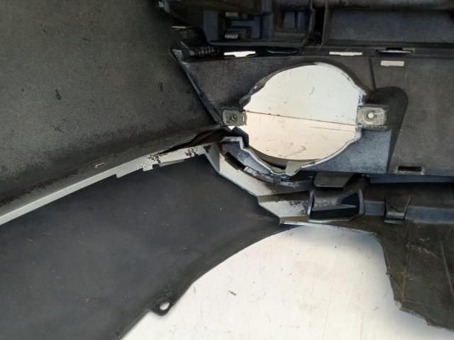 bontott RENAULT VEL SATIS Első Lökhárító (Üresen)